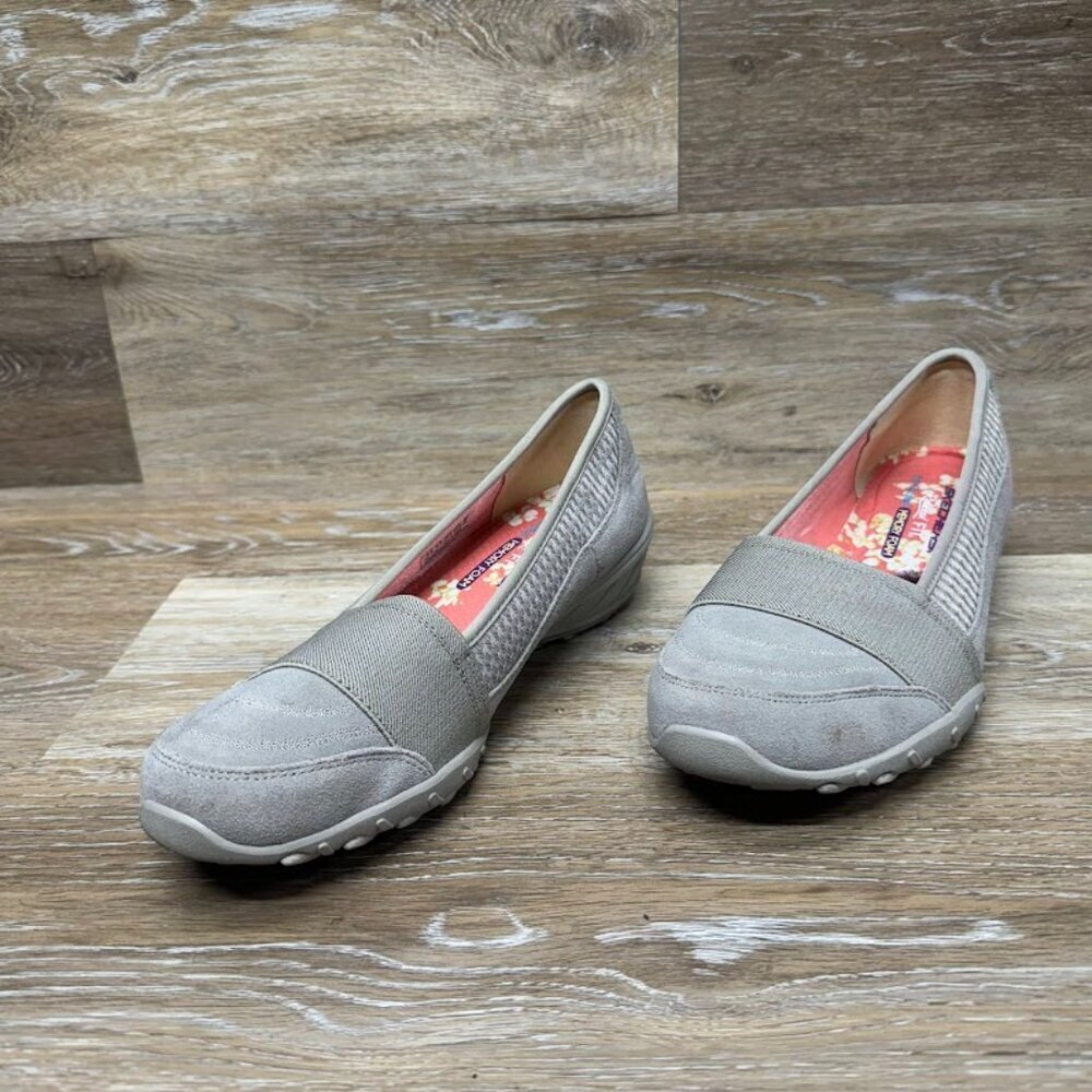 Skechers Relaxed Fit Taupe Slip Ons Women's Size 8.5